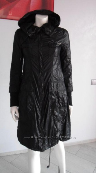 Пальто, утепленный плащ с капюшоном PATRIZIA PEPE р. 42