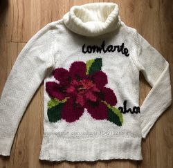 Невероятно красивый свитер с цветком от бренда Desigual Испания