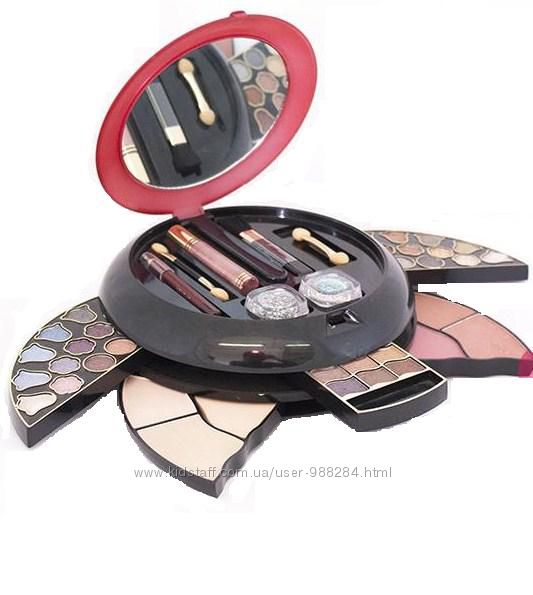 Косметические наборы Ruby Rose - давно забытый Руби Роуз снова актуален.