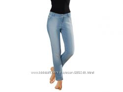 Стрейчевые джинсы р. 40  ESMARA Германия