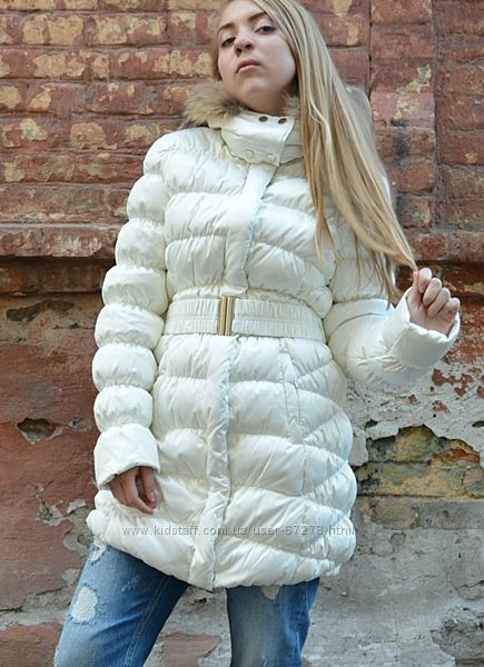 Итальянский пуховик Deha девочкам 146-152см. 