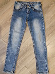 Наши суперские джинсы ТМ Fashion Girl. 128-134 см. Без дефектов.  Подарок