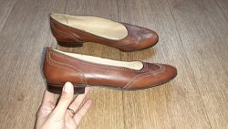 Туфли из натуральной кожи на низком каблуке итальянские