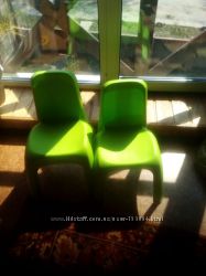 Стільці пластикові