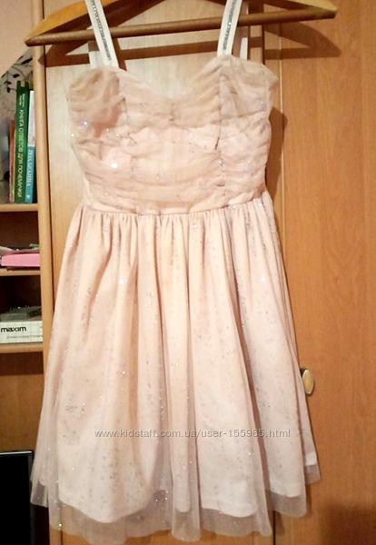 Шикарное нарядное платье р.146