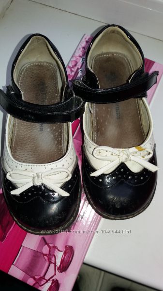 Продам туфли для девочки бу размер 26 Пересылка по Украине