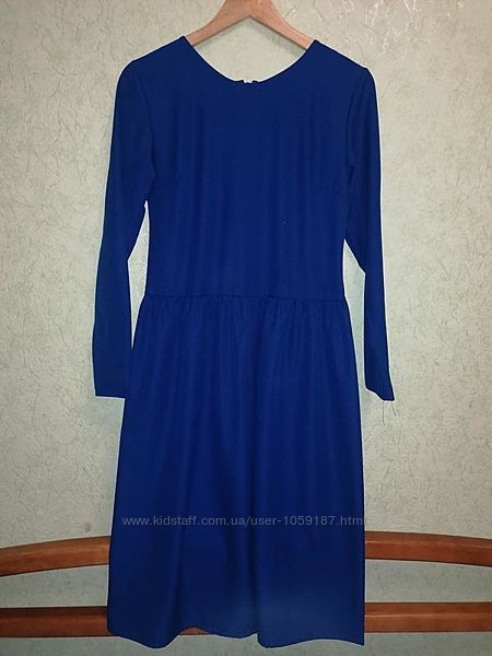 Женское платье цвет электрик 48 размер