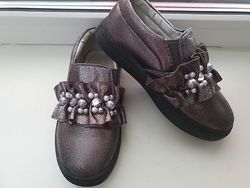 Демисезонные туфли, слипоны для девочки р-р 28, стелька 16,5 см