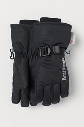 Шапки и толстые перчатки от H&M