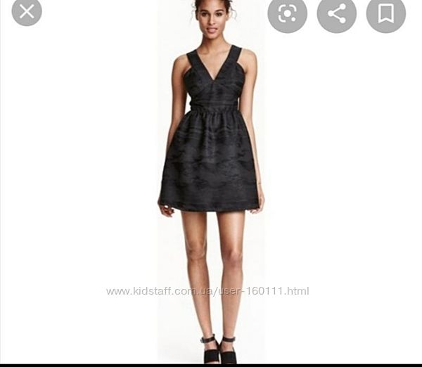 Черное платье с пышной юбкой от  H&M