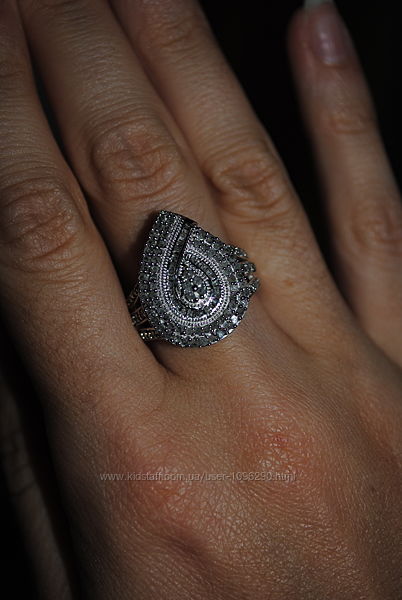 Новый серебряный перстень кольцо 925 пробы с бриллиантами 1 карат