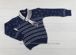 Свитер с шарфом