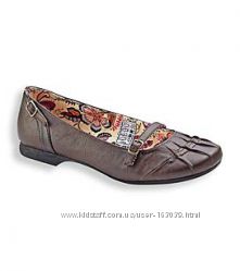 Темно-коричневые туфли для школьницы с C&A, размер 32