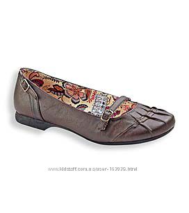 Темно-коричневые туфли для школьницы с C&A, размер 32