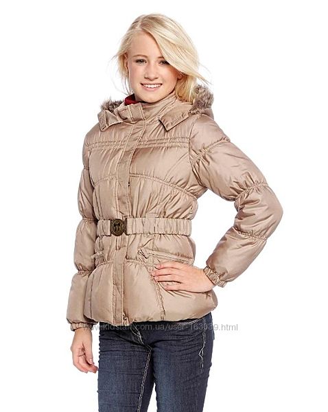 Красивенькая курточка на меху - лучший вариант для еврозимы с мокрым снегом