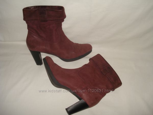 40, 5-41 р. 27 см. шикарные фирменные кожаные брендовые ботиночки цвет фукс