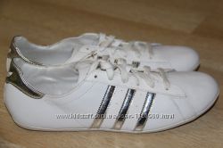 Кроссовки  белые. Adidas. Оригинал. 27 см