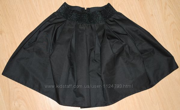 Продам бу чёрную юбку-плиссе Турция для школы