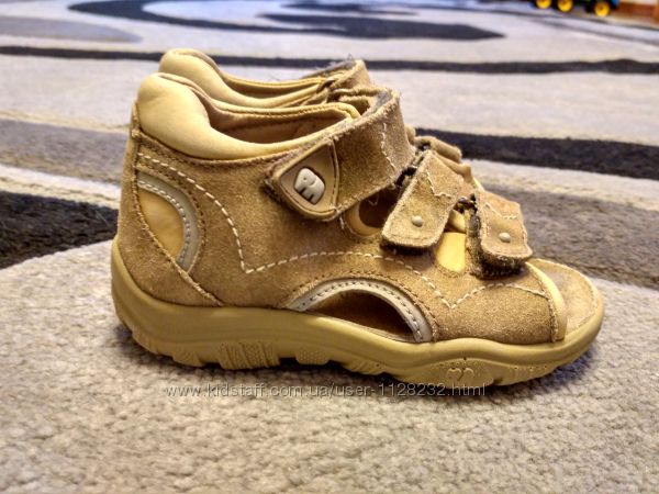 Босоножки Elefanten 22 р. 14, 5-14, 7 см стелька