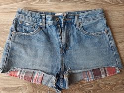 Продам в идеальном состоянии джинсовые шорты