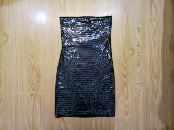 Нарядное платье с пайетками, размер ХС-С