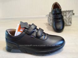 Классические кроссовки р 34