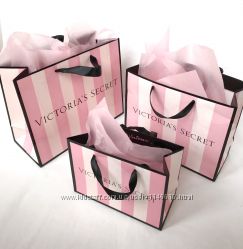 Бумажные пакеты с логотипом Victoria&acutes Secret 