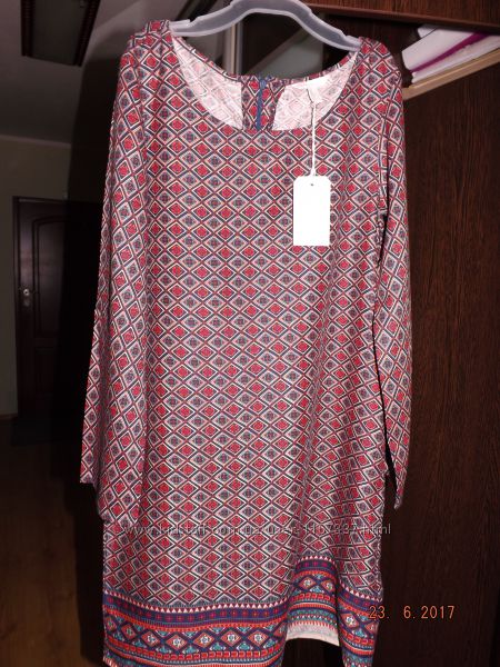 Продам платье женское фирмы Springfield размер 40-42, рост 164-170
