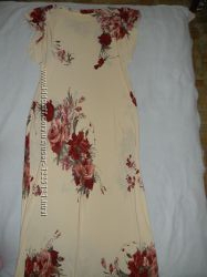 Платье нарядное трикотажное р. 48-50
