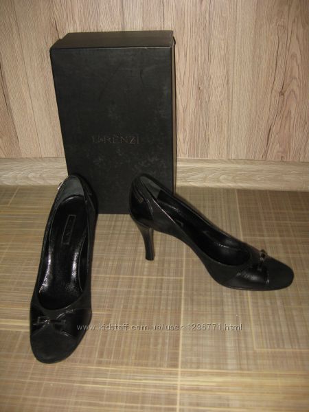 Фирменные классические туфли на каблуке R&Renzi кожа замша 39 р-р
