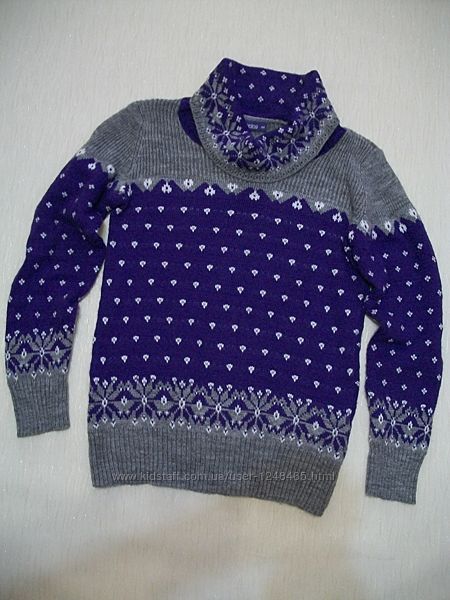 Стильный теплый свитер от Janina