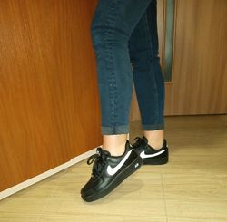 Кроссовки женские в стиле Nike Air Force black/white черные с белым