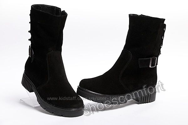 Женские натуральные замшевые зимние ботинки на низком каблуке черные, серые