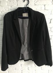 стильный женский чёрный пиджак Orsay