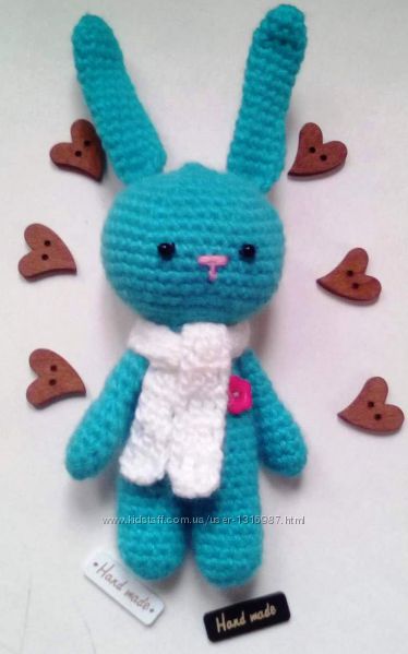 Зайка вязаный