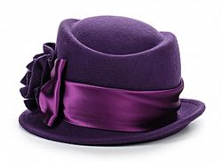 Шляпка Venera Италия новая 100 шерсть фиолетового цвета с цветком