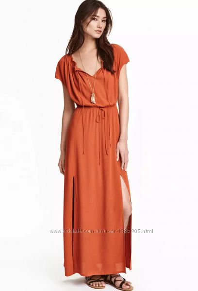 Красивое летнее платье макси с разрезами от H&M терракотового цвета.
