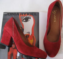 Nona женские качественные классические туфли замшевые красные взуття каблук