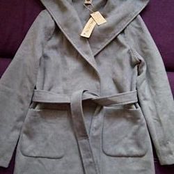 Пальто с капишоном Joloun