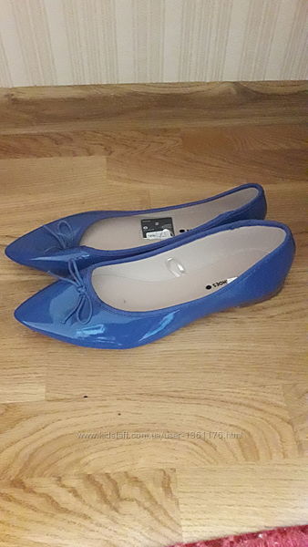 Новые лаковые синие туфли балетки 37 р-ра