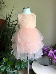 Легкое, праздничное, нарядное платье, нежно-кремового цвета, р. 100-110 см
