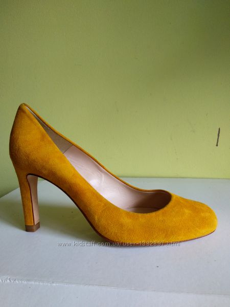 Туфлі 38 розмір бренд Minelli