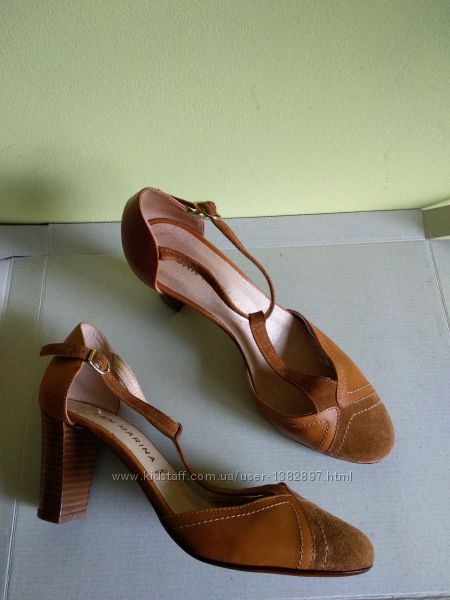 Босоножки 39 розмір бренд San Marina