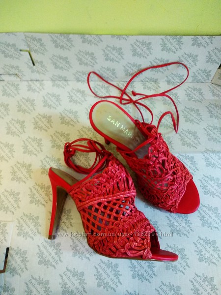 Босоножки 37 розмір San Marina