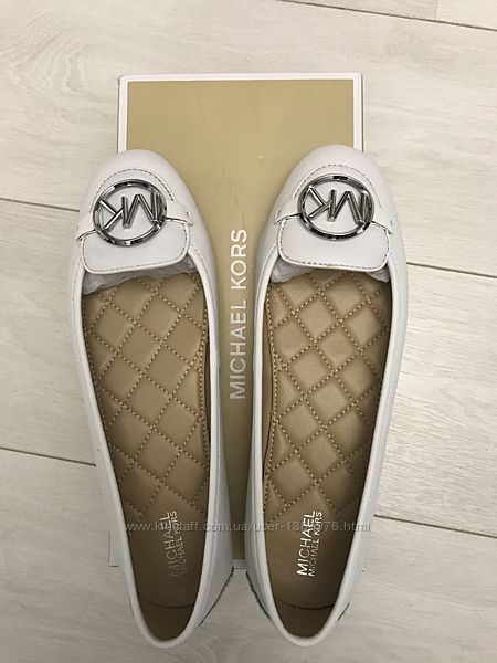 Туфли на каблуке женские Michael Kors купить за 4725 грн в магазине  UKRFashion Товары бренда Michael Kors Лучшее качество