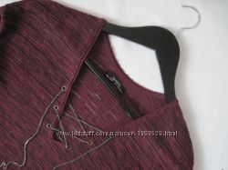 Бордовая удлиненная кофта BERSHKA разрезы по бокам шнуровка свитер