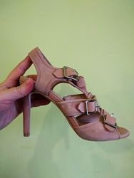 Босоніжки 40 розмір бренд Minelli