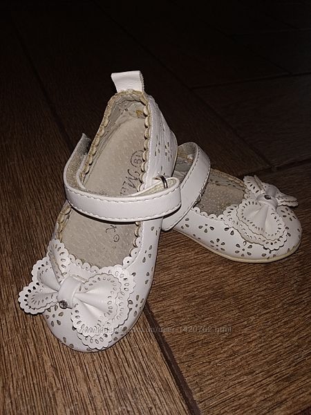Стильні туфельки для маленької леді