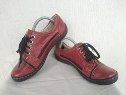 Спортивние туфли, кроссовки кожанние Coutes collection  р.37