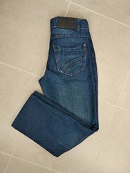 Хорошенькие укороченные  джинсики от Sail Twist Denim, размер указан 36